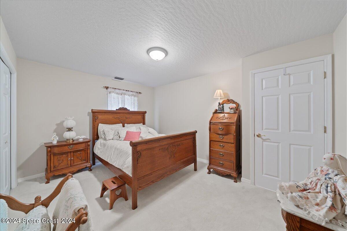 842 Blackbird Court