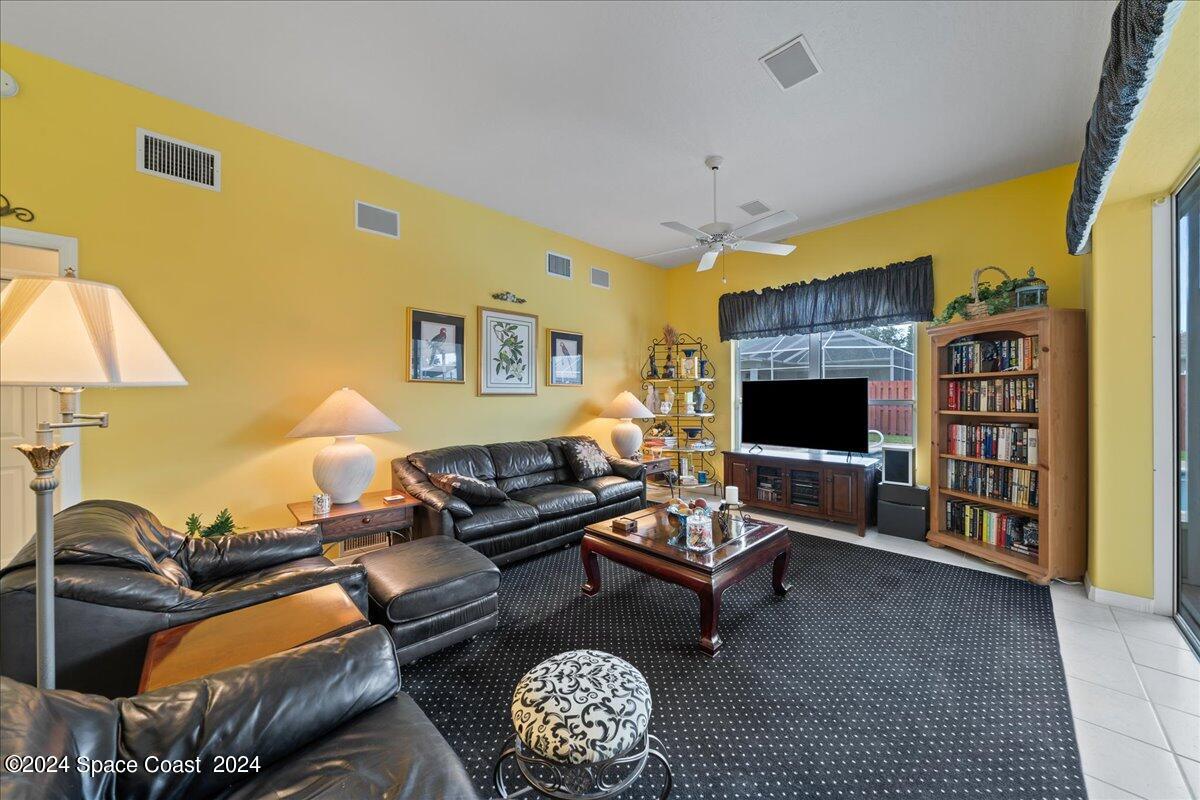 842 Blackbird Court