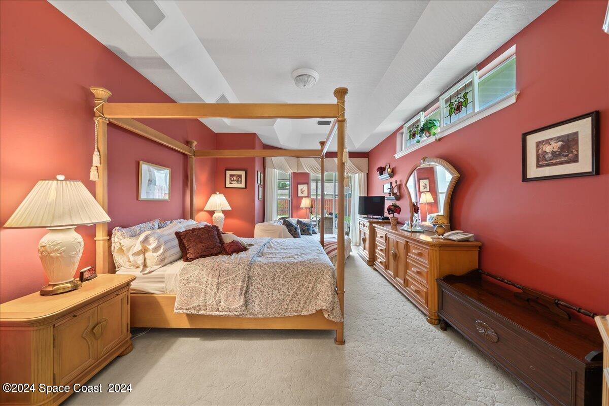 842 Blackbird Court