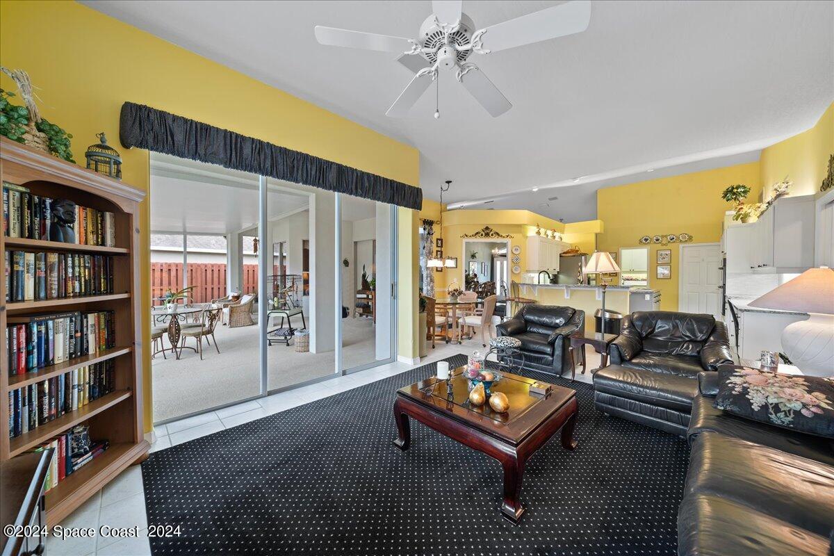 842 Blackbird Court