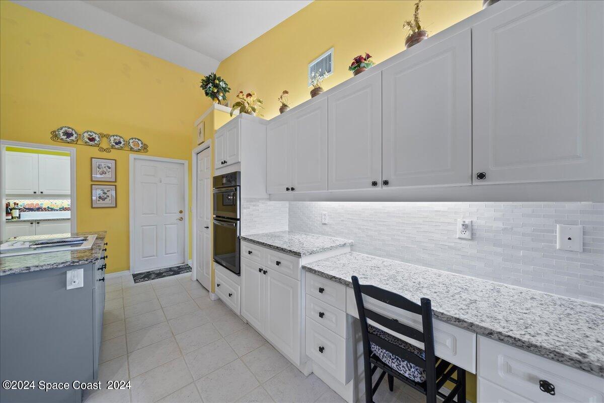 842 Blackbird Court