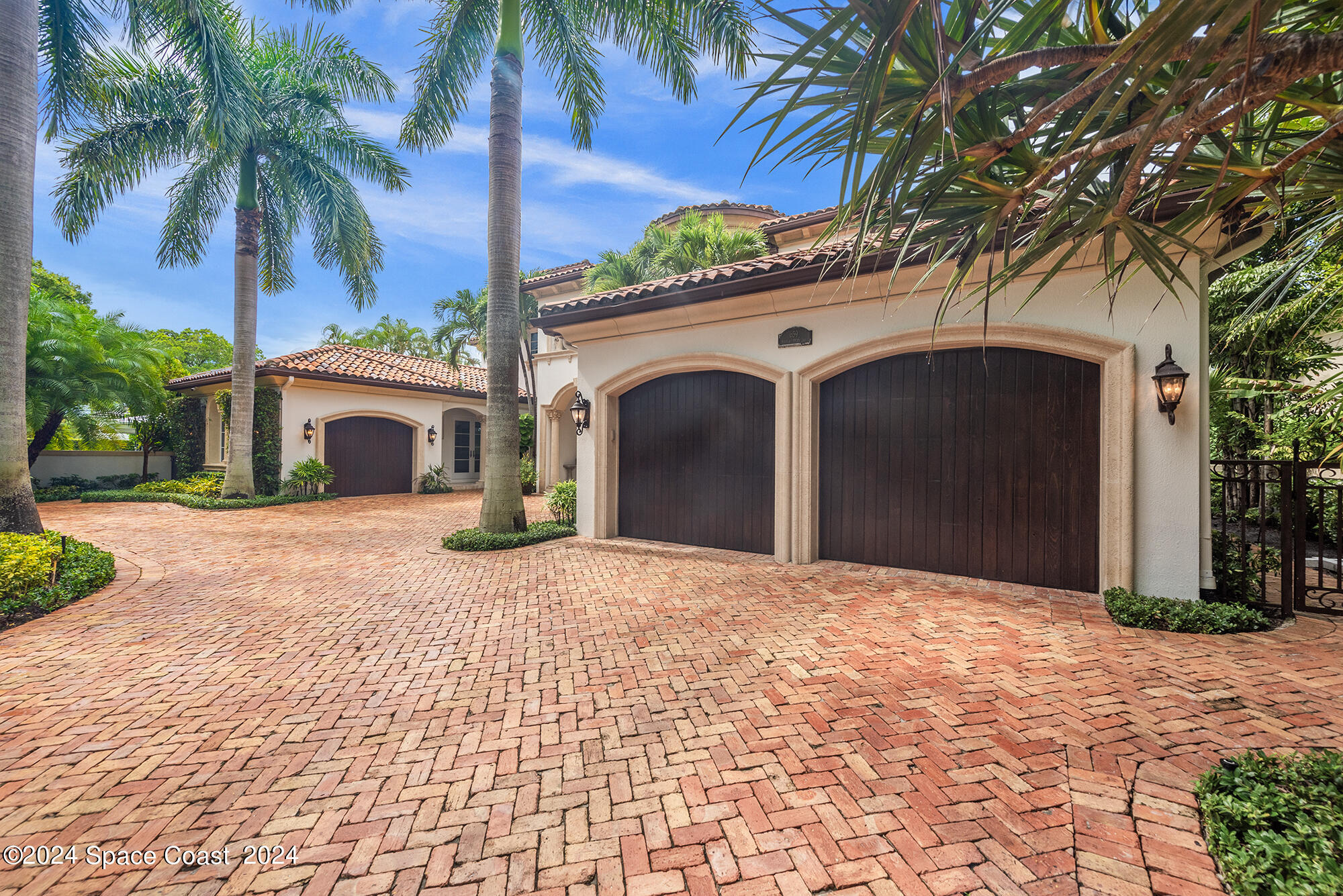639 Middle River Drive