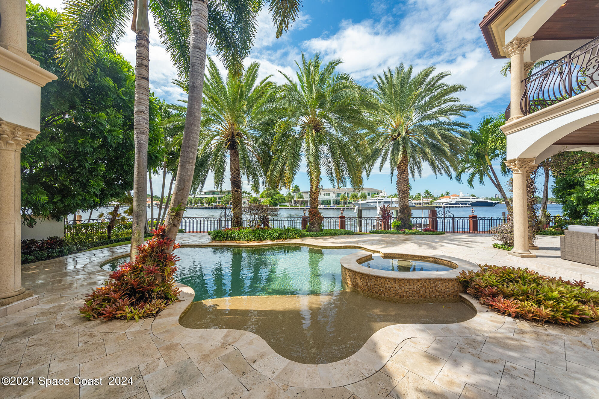 639 Middle River Drive