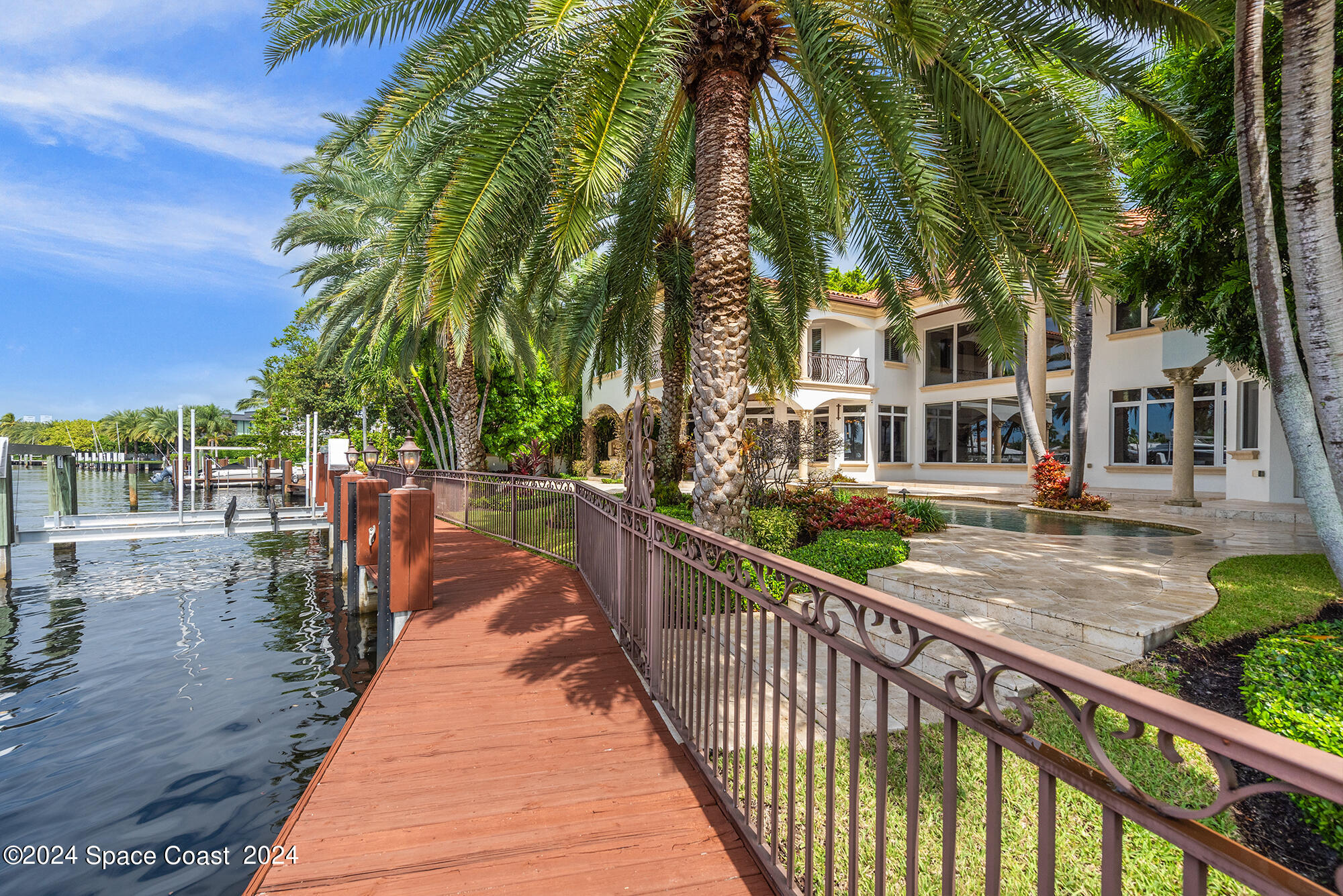639 Middle River Drive