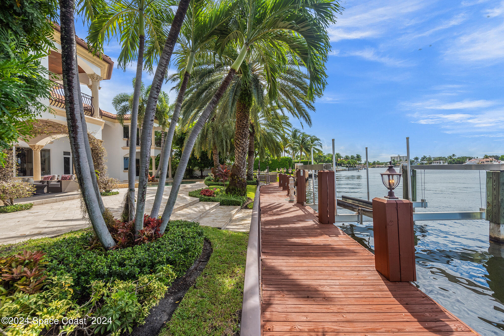 639 Middle River Drive