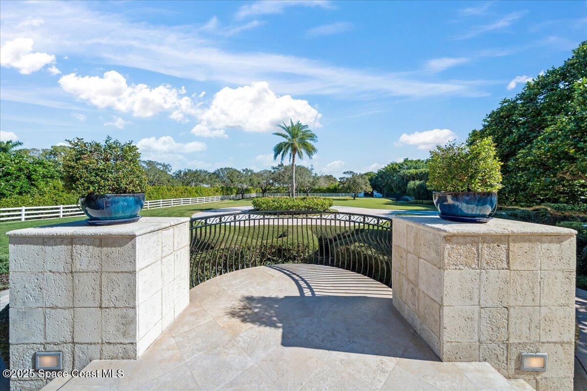 6865 S Tropical Trail