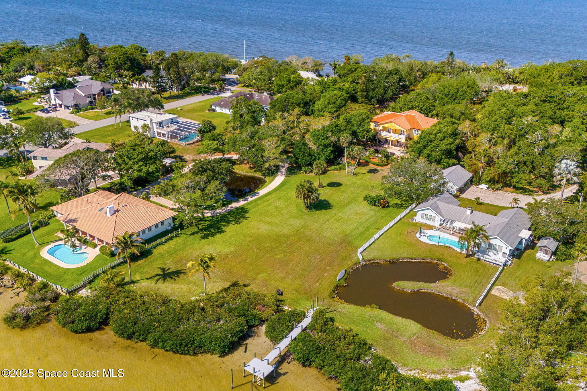 9340 S Tropical Trail