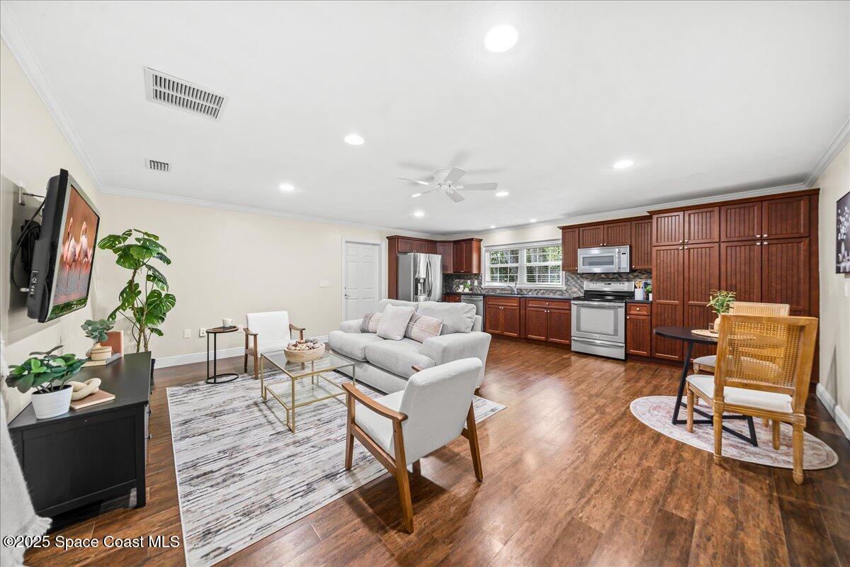 3600 Hideaway Lane