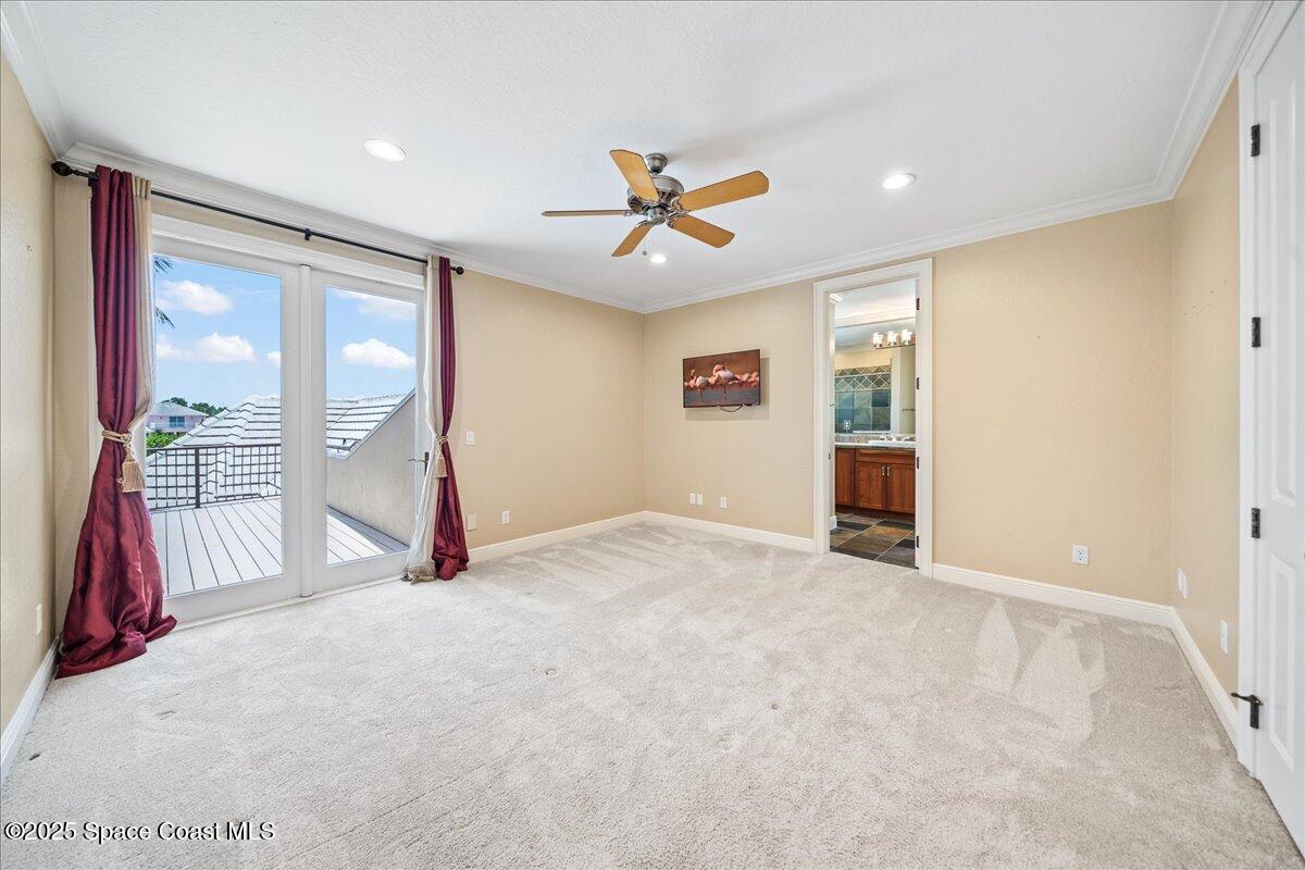 240 Lansing Island Drive