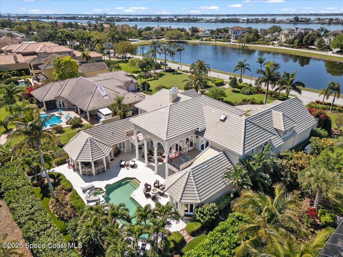 240 Lansing Island Drive