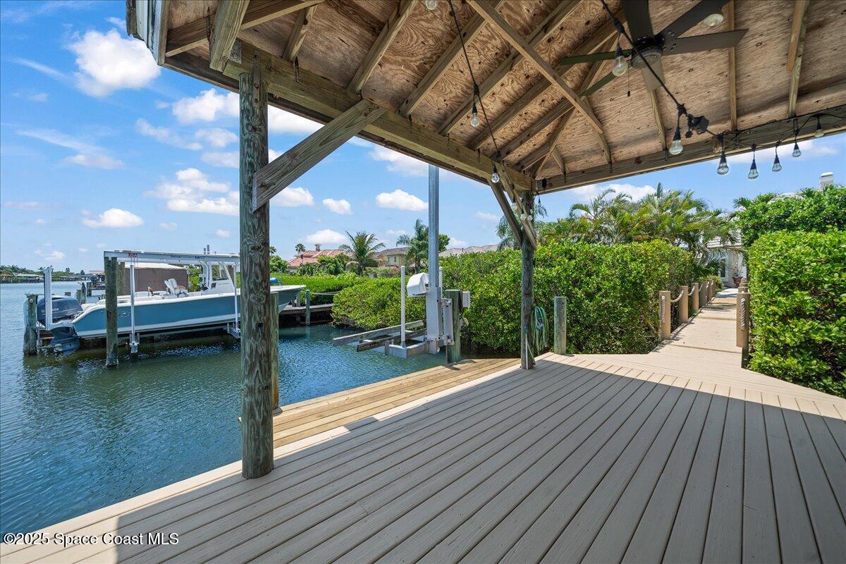 240 Lansing Island Drive