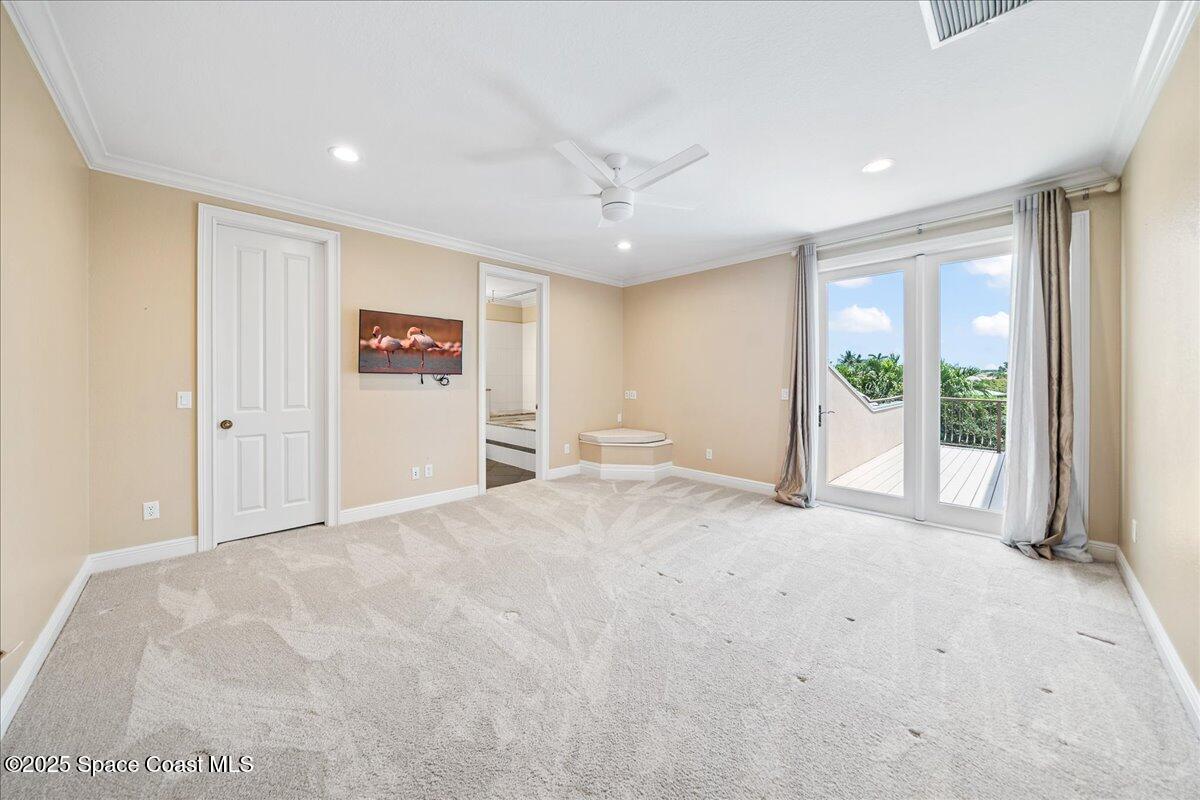 240 Lansing Island Drive