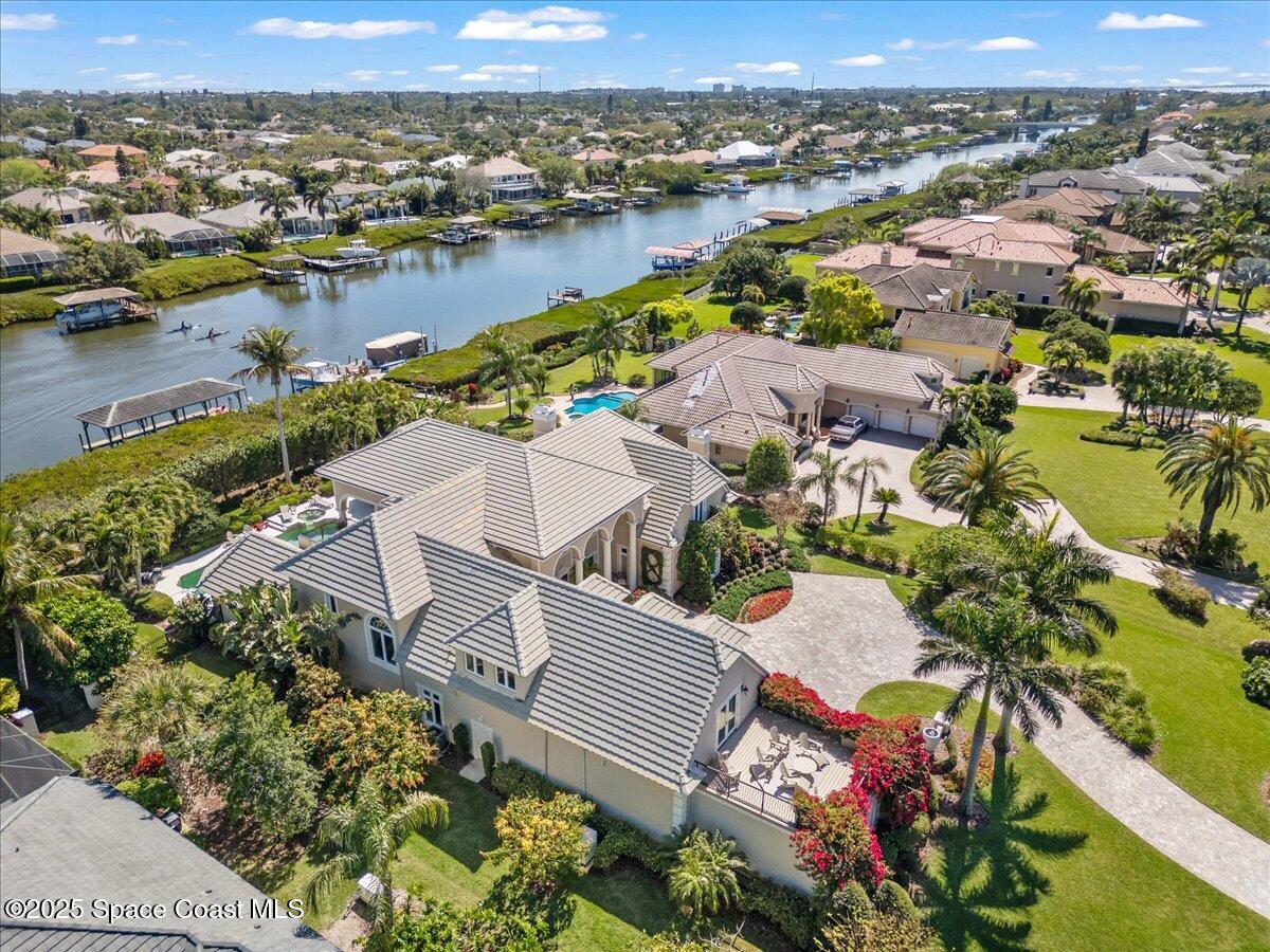 240 Lansing Island Drive