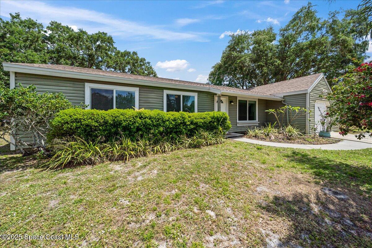 1313 Ethel Circle NE