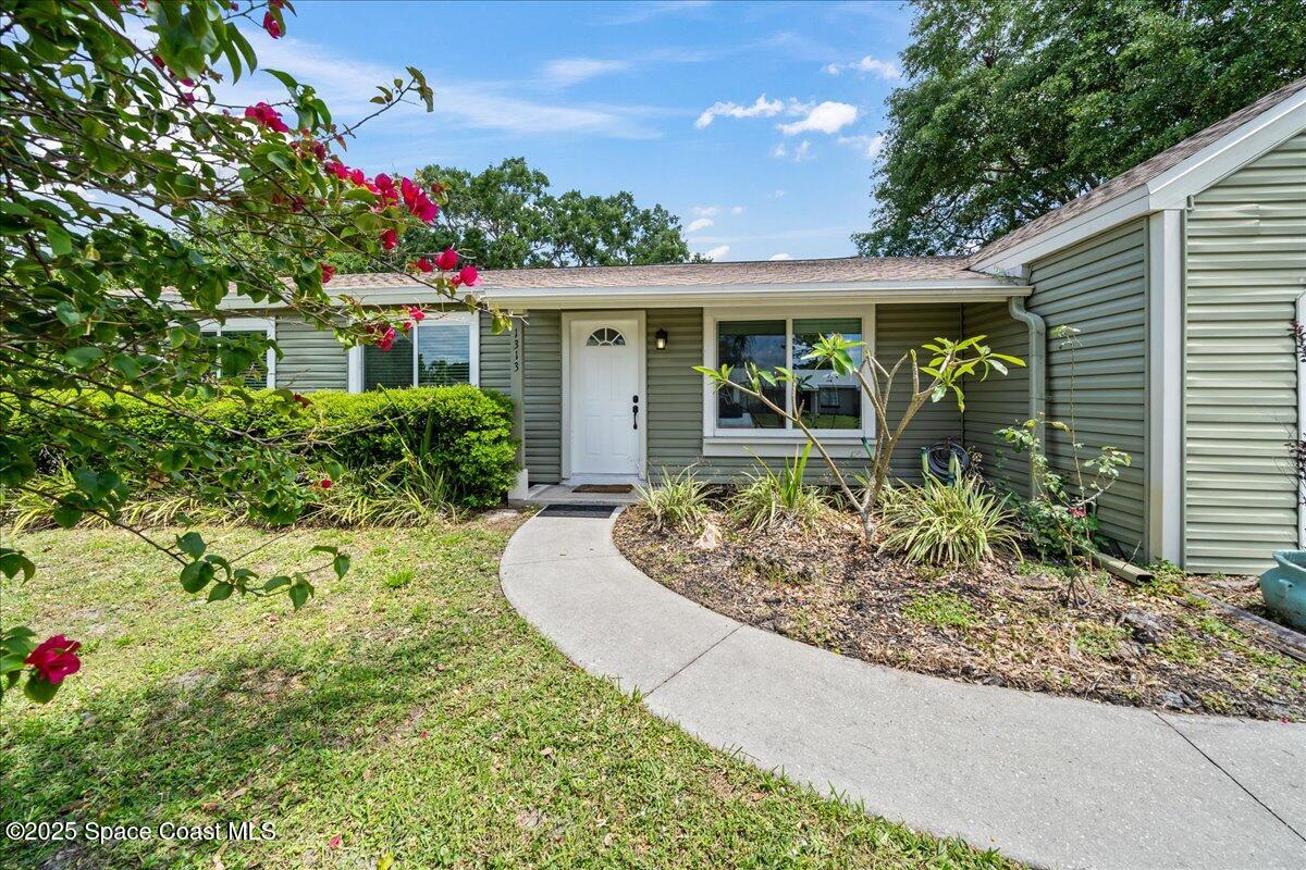 1313 Ethel Circle NE