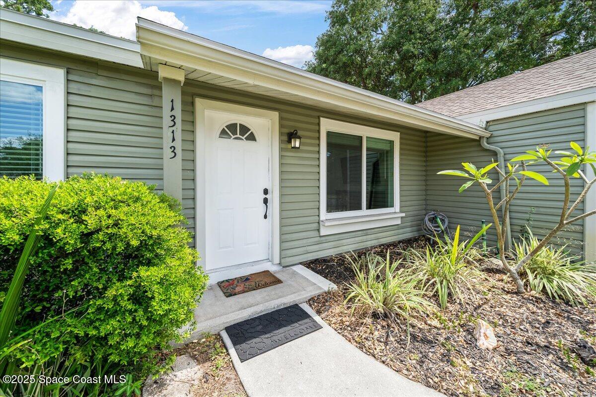 1313 Ethel Circle NE
