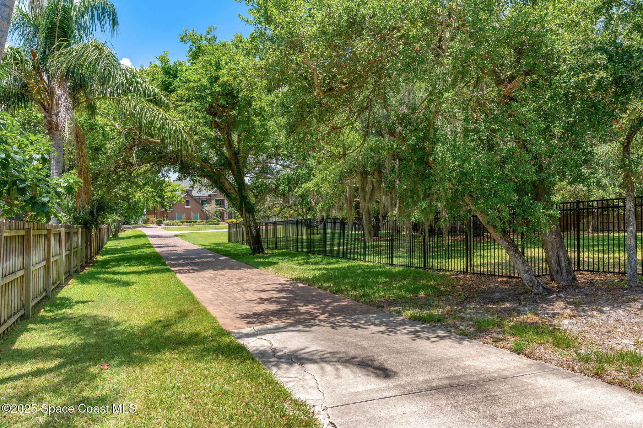 4297 Crooked Mile Road