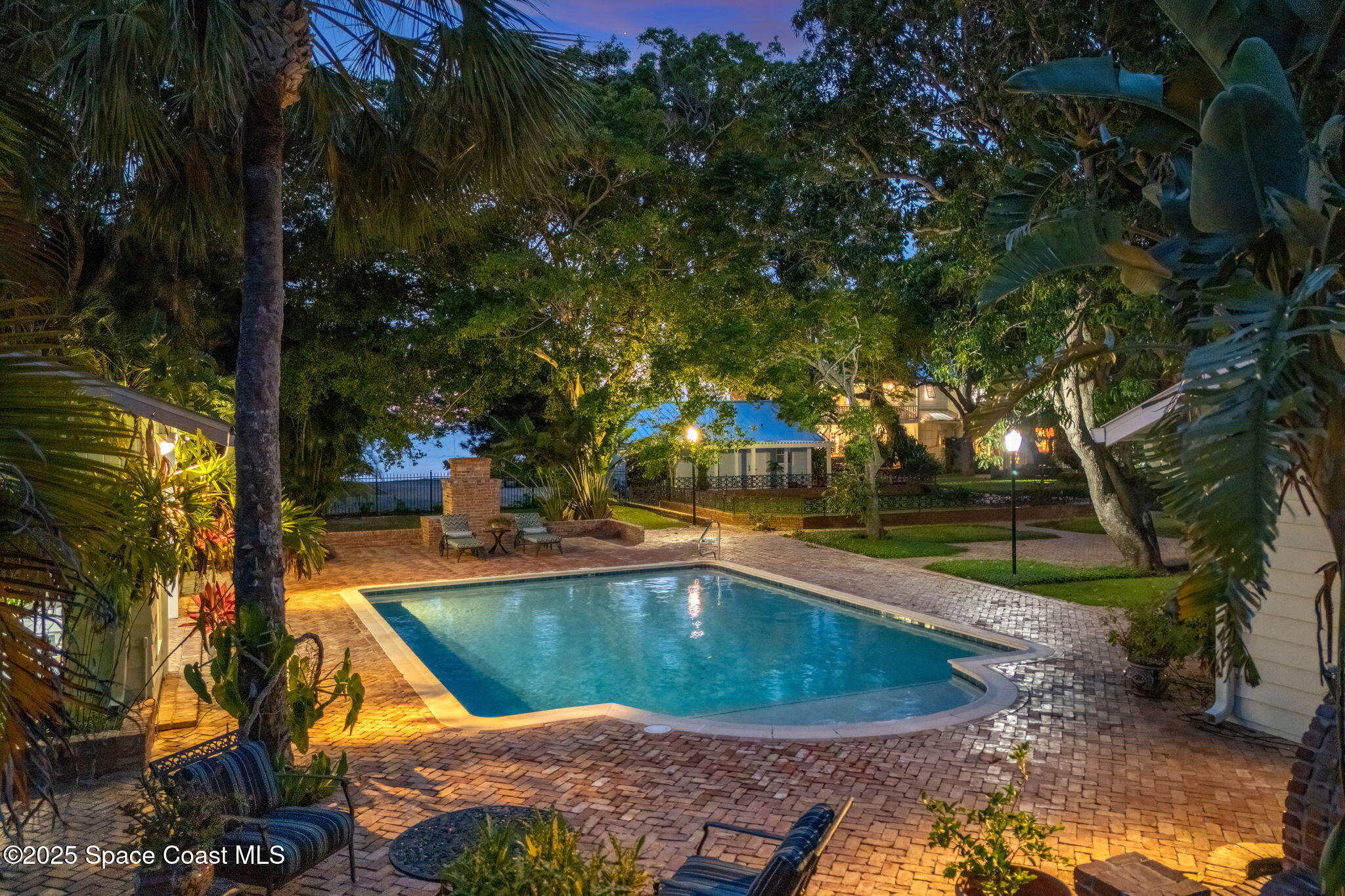 1101 River Road