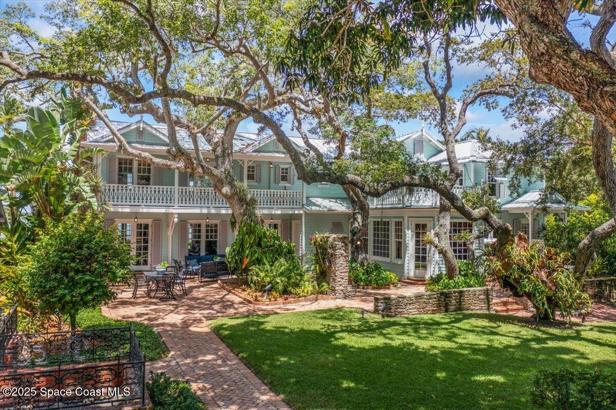 1101 River Road