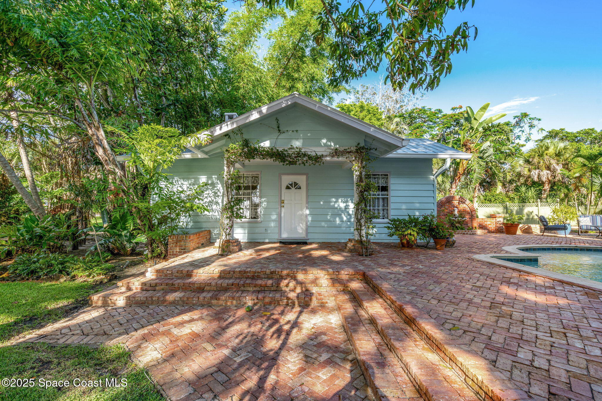 1101 River Road