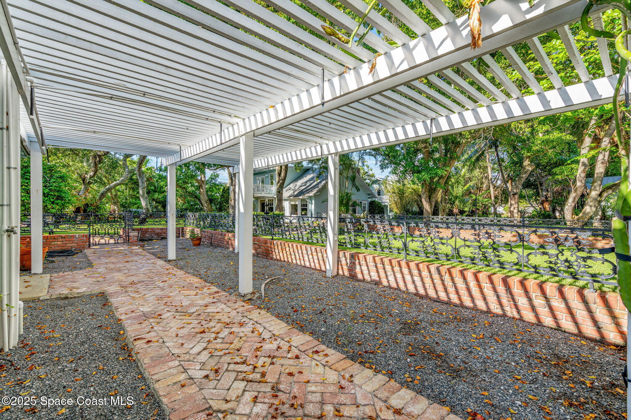 1101 River Road