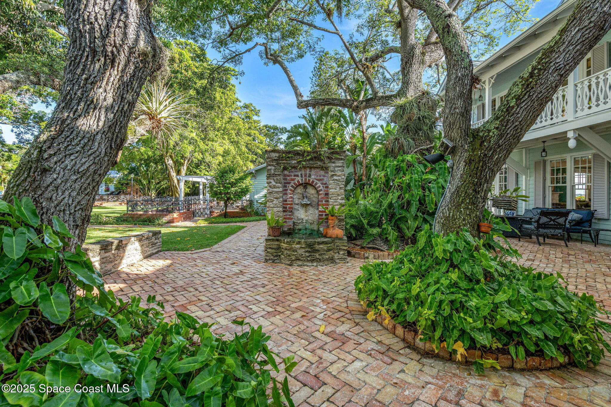 1101 River Road