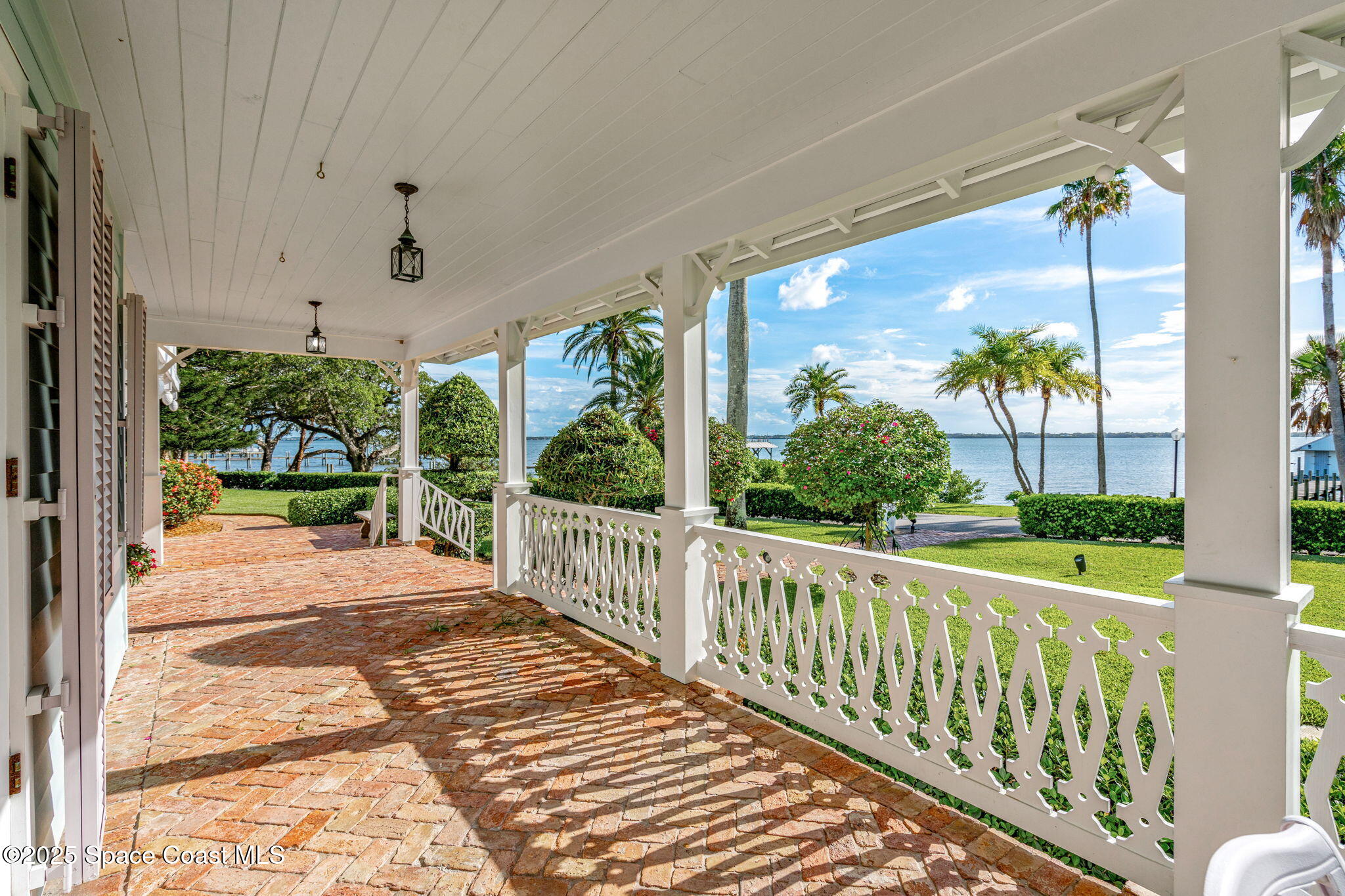 1101 River Road