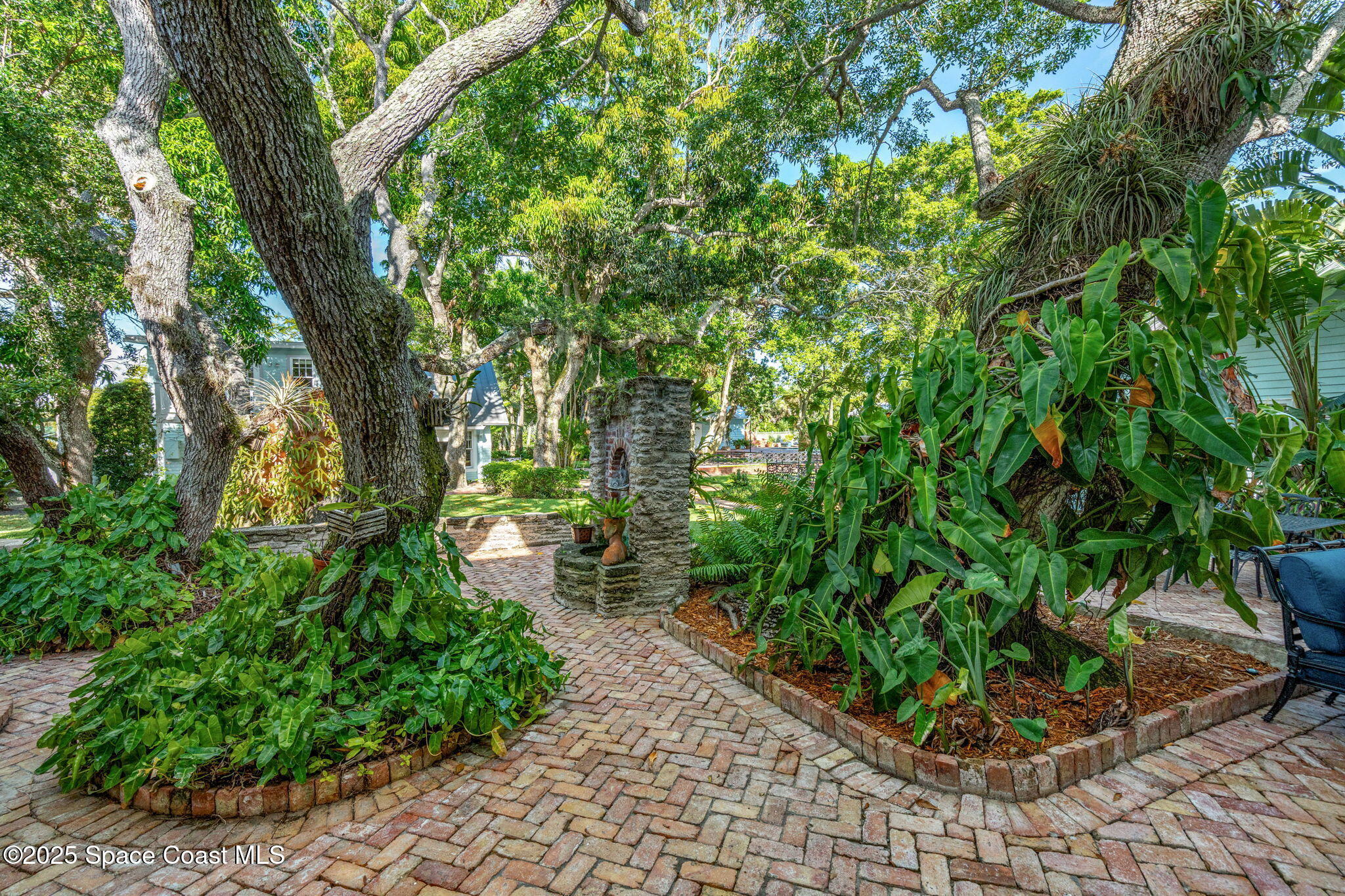 1101 River Road