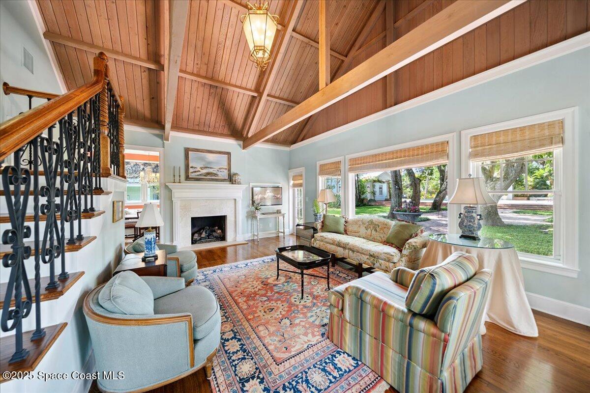 1101 River Road