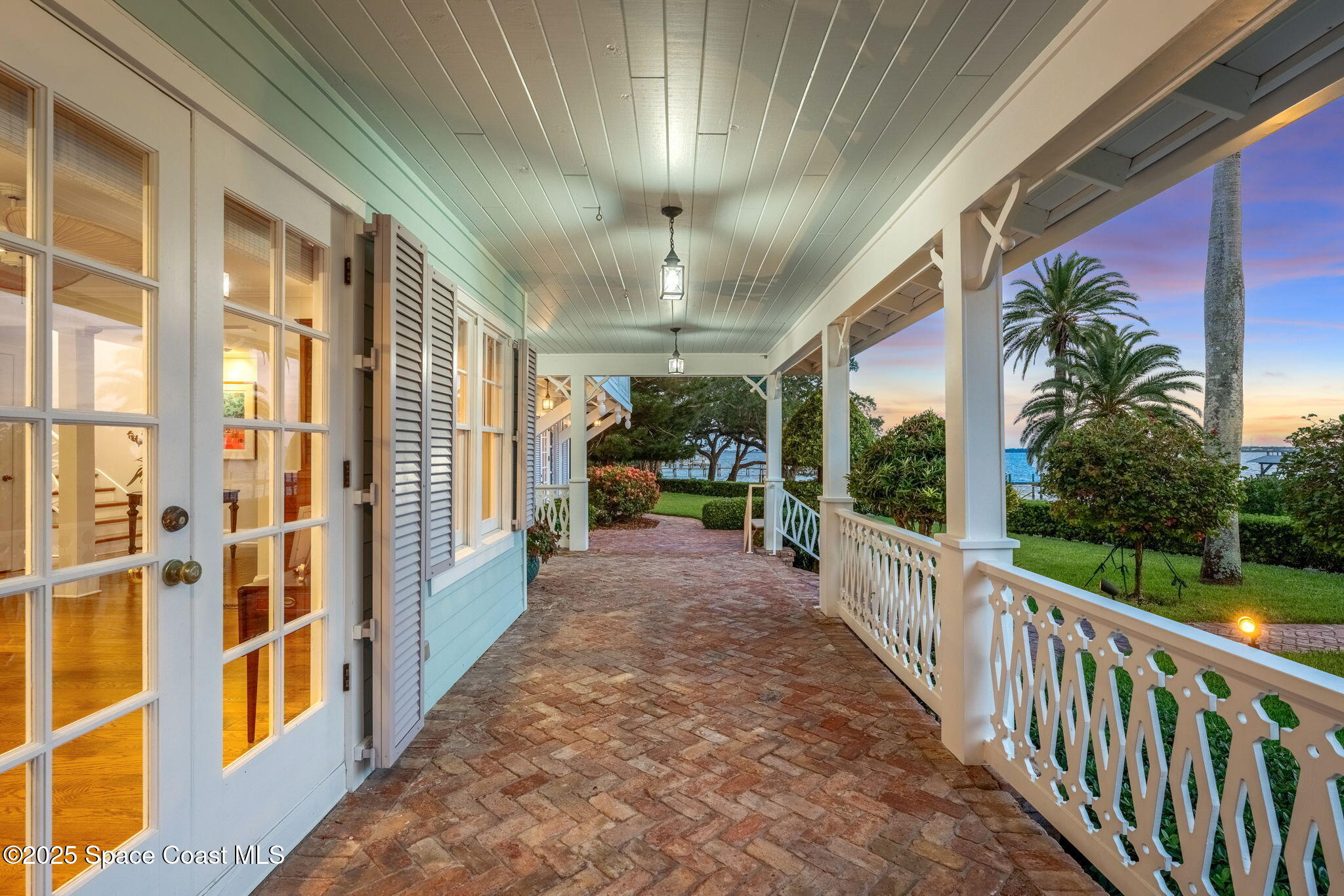 1101 River Road