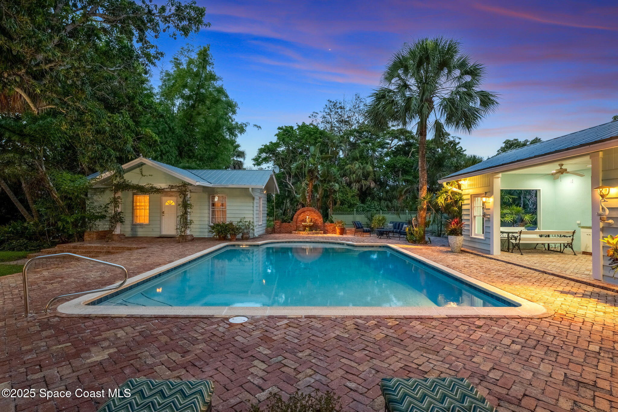1101 River Road