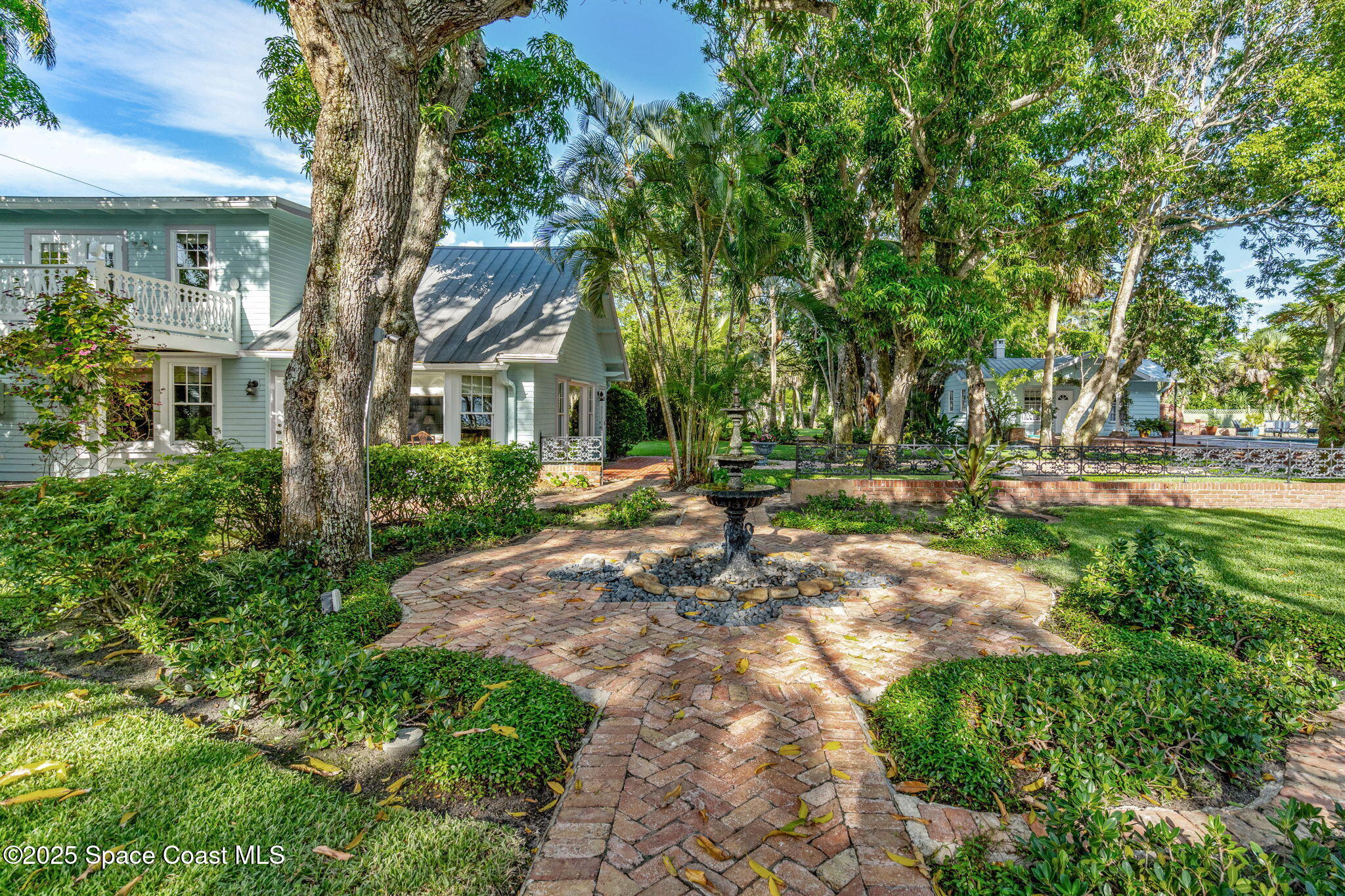 1101 River Road