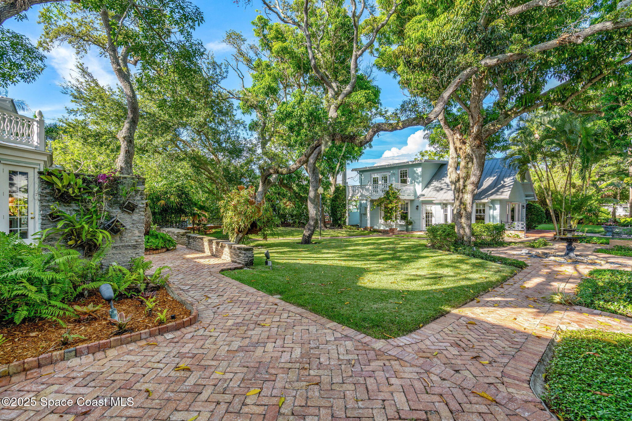 1101 River Road
