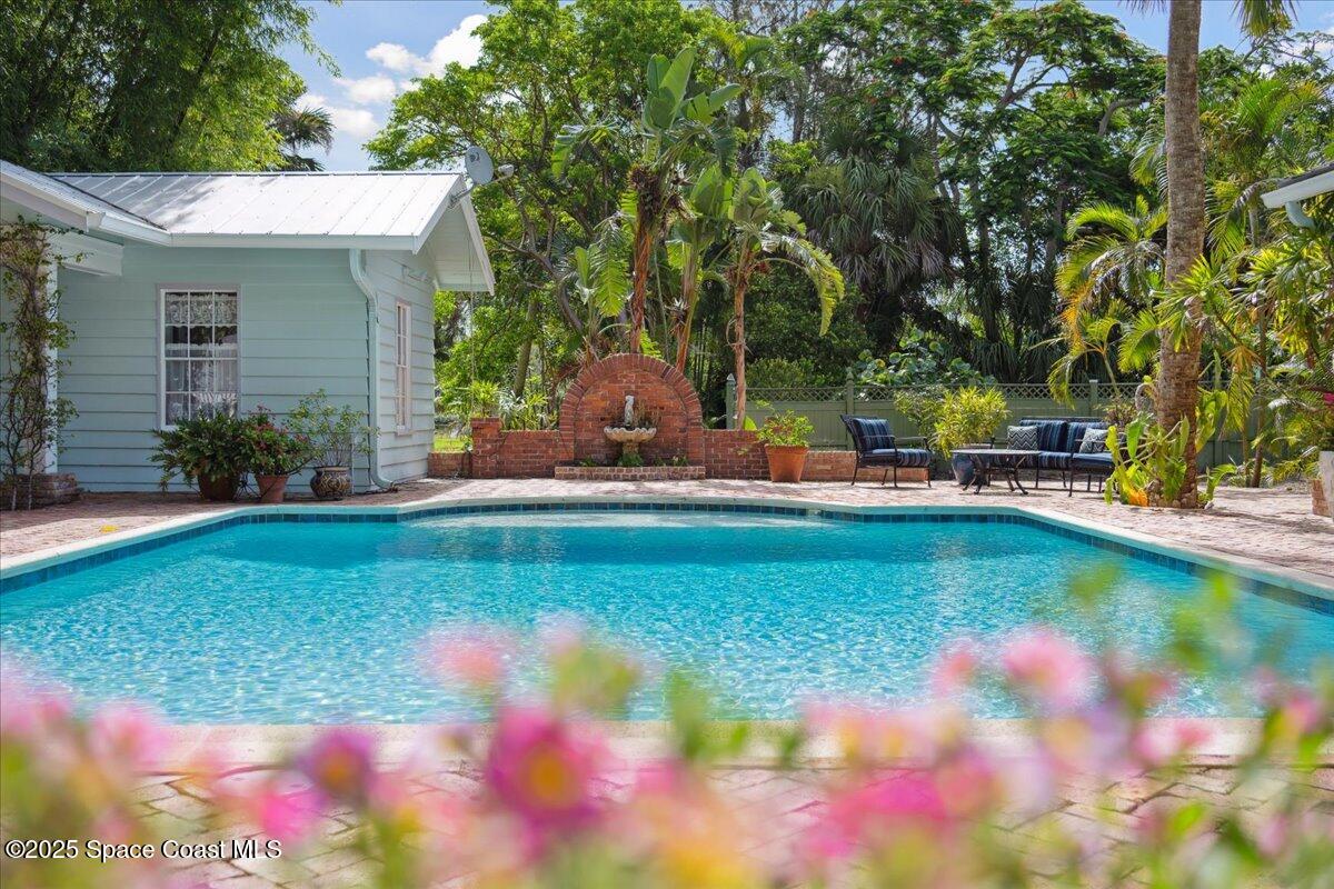 1101 River Road
