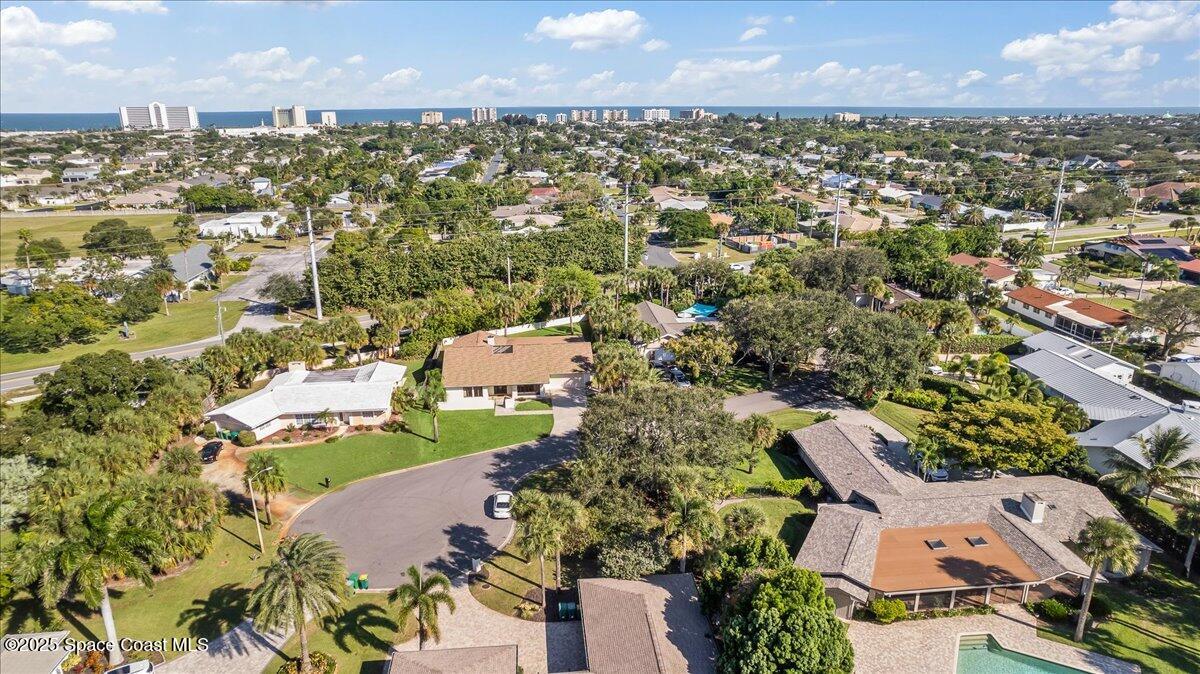 338 Coral Way W