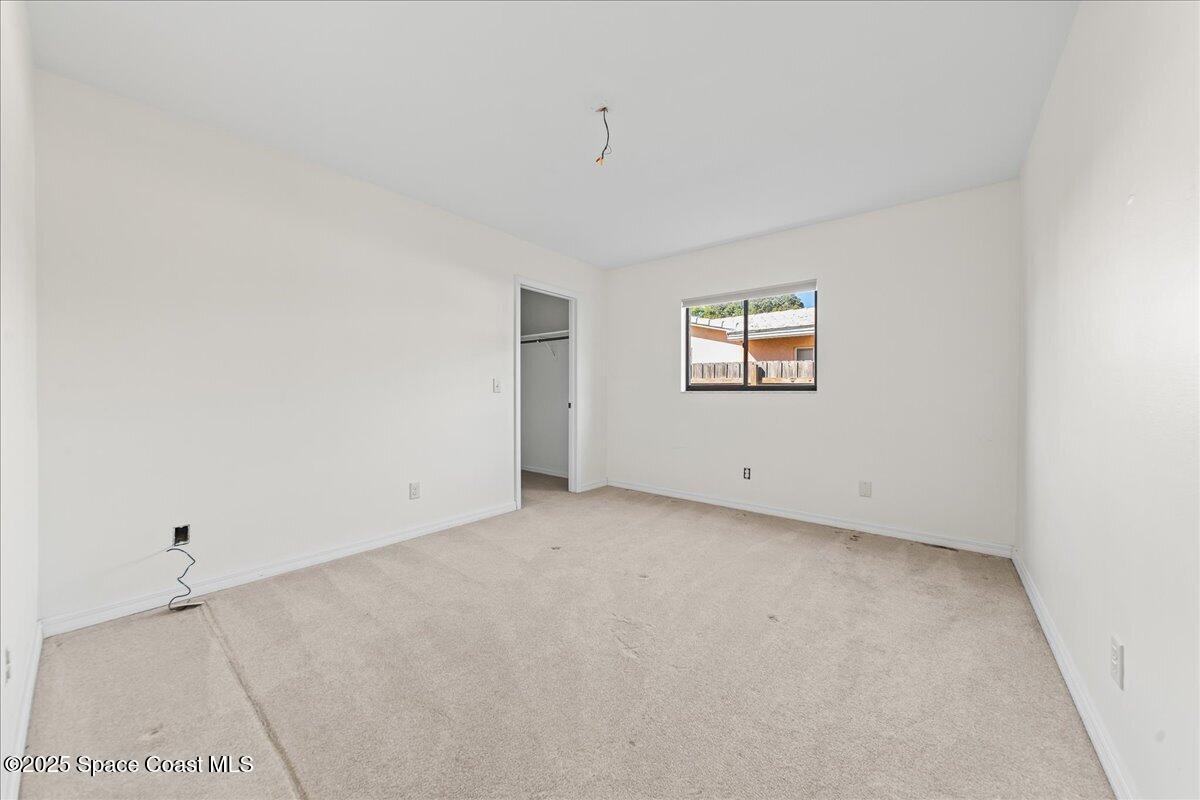 338 Coral Way W