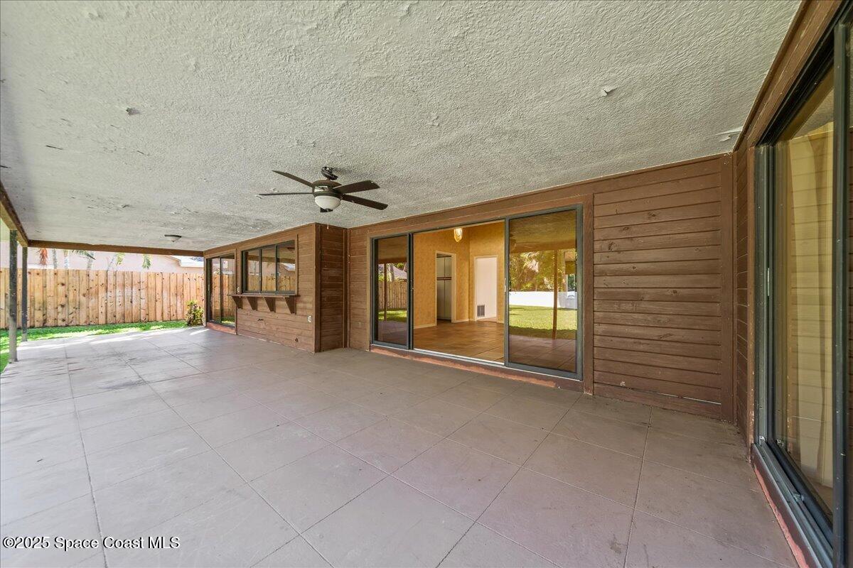 338 Coral Way W