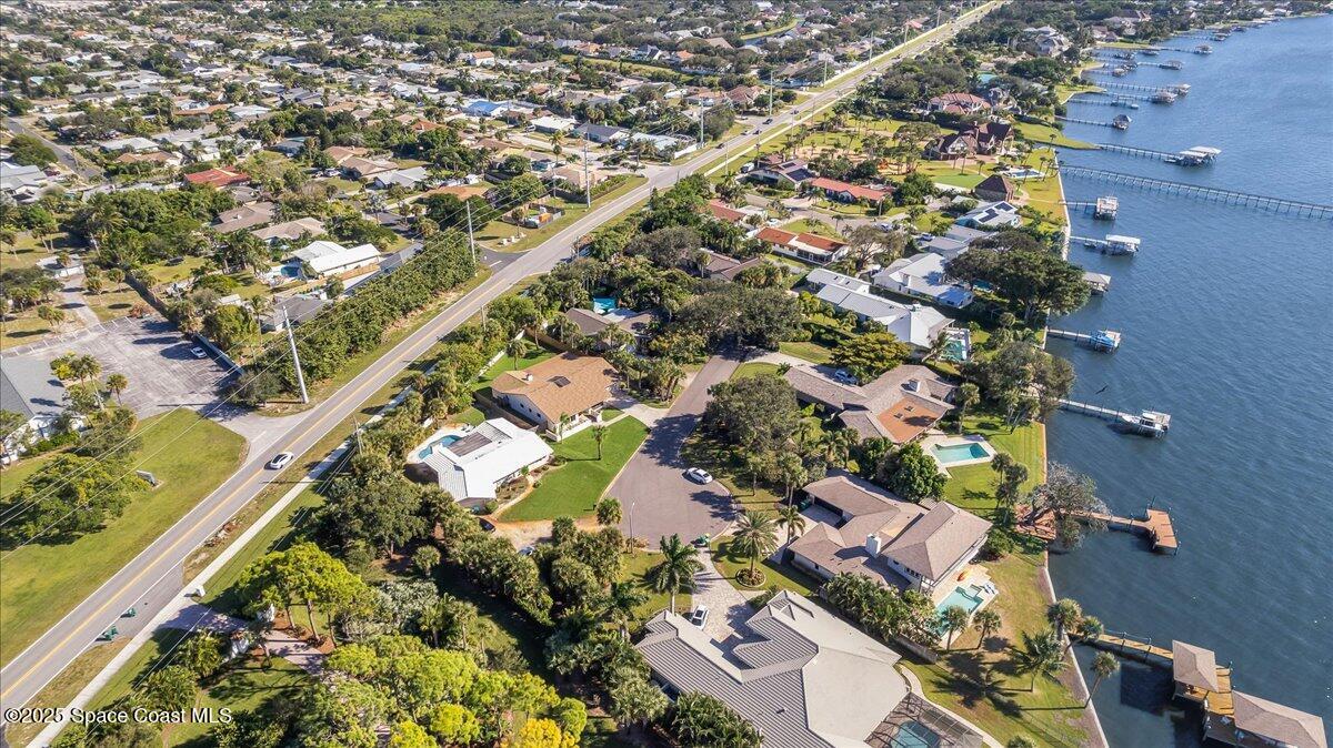 338 Coral Way W