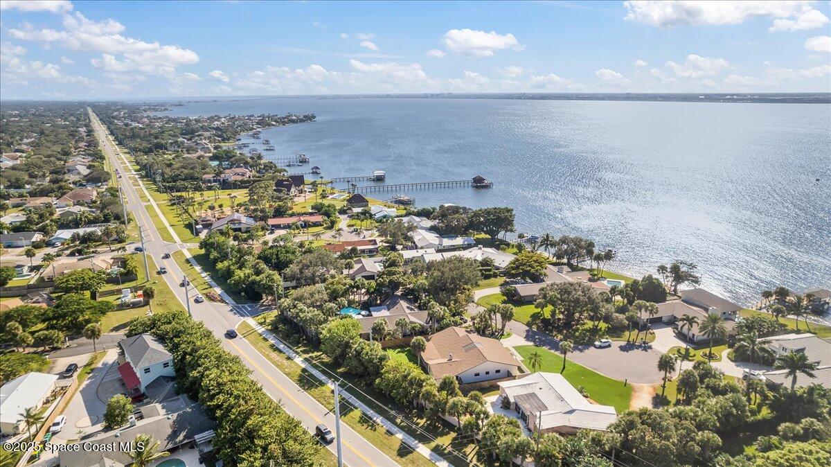 338 Coral Way W