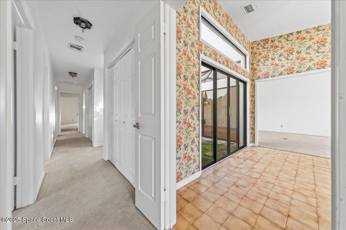338 Coral Way W