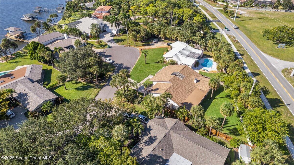 338 Coral Way W