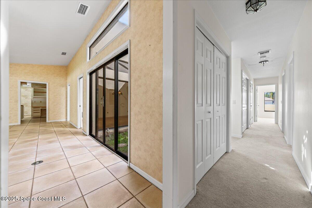 338 Coral Way W
