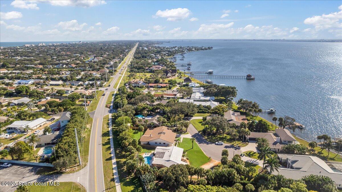 338 Coral Way W