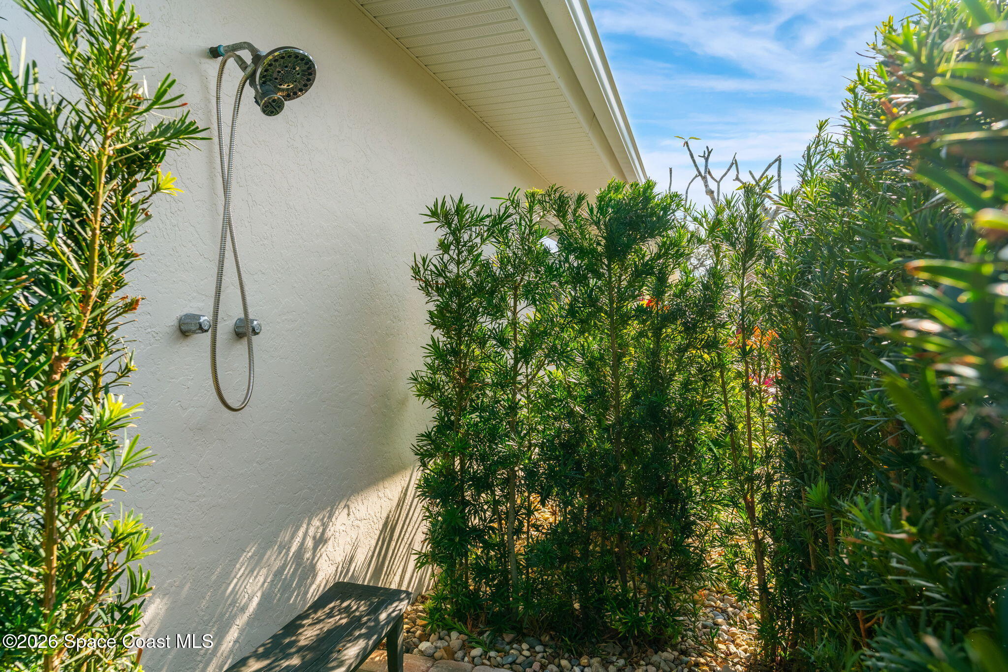656 Franklyn Avenue