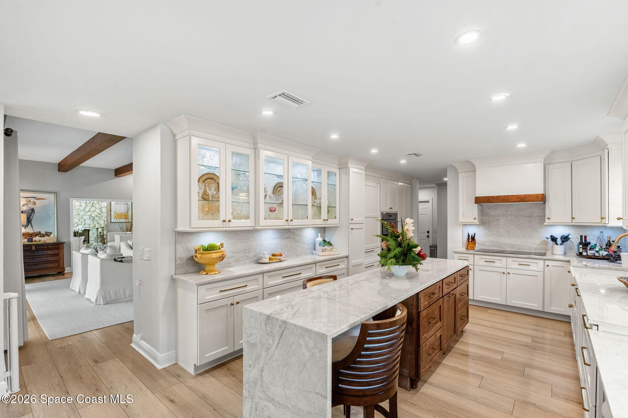 656 Franklyn Avenue
