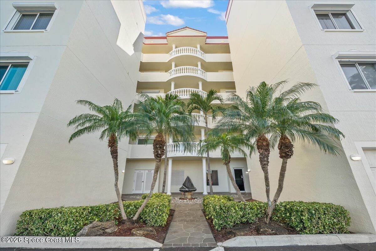 925 N Highway A1a 604