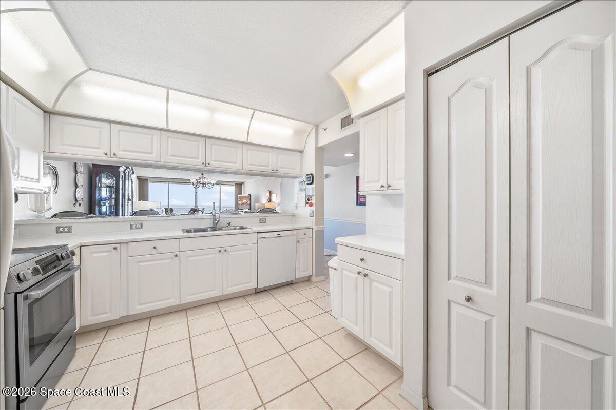 925 N Highway A1a 604