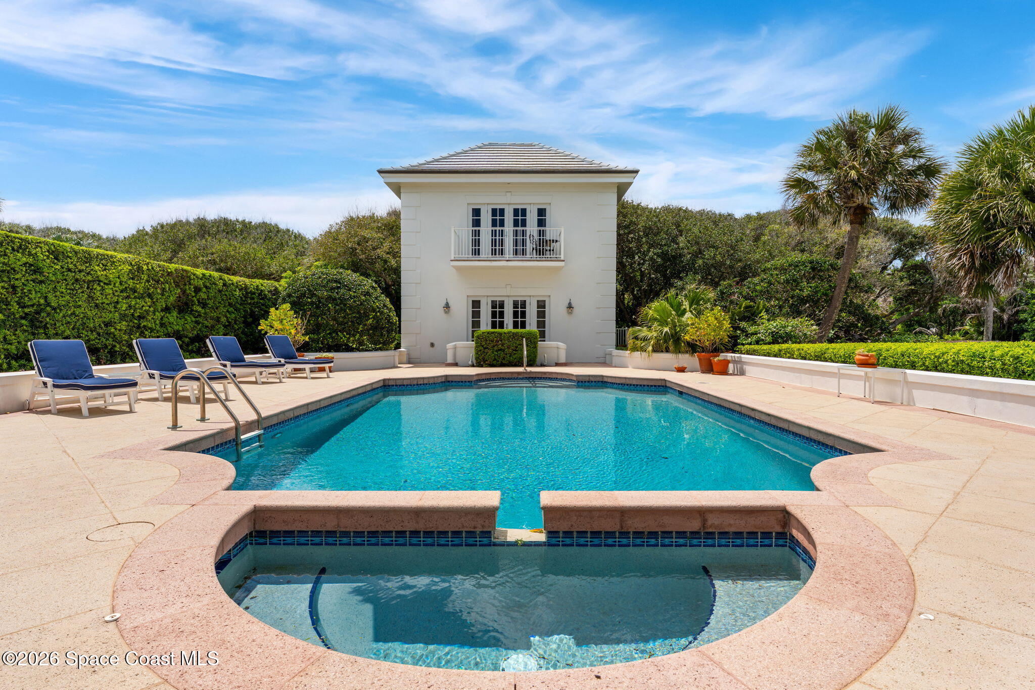 680 Ocean Road