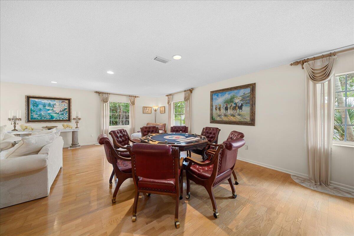 716 Malibu Lane