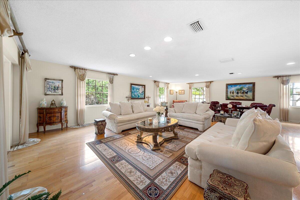 716 Malibu Lane